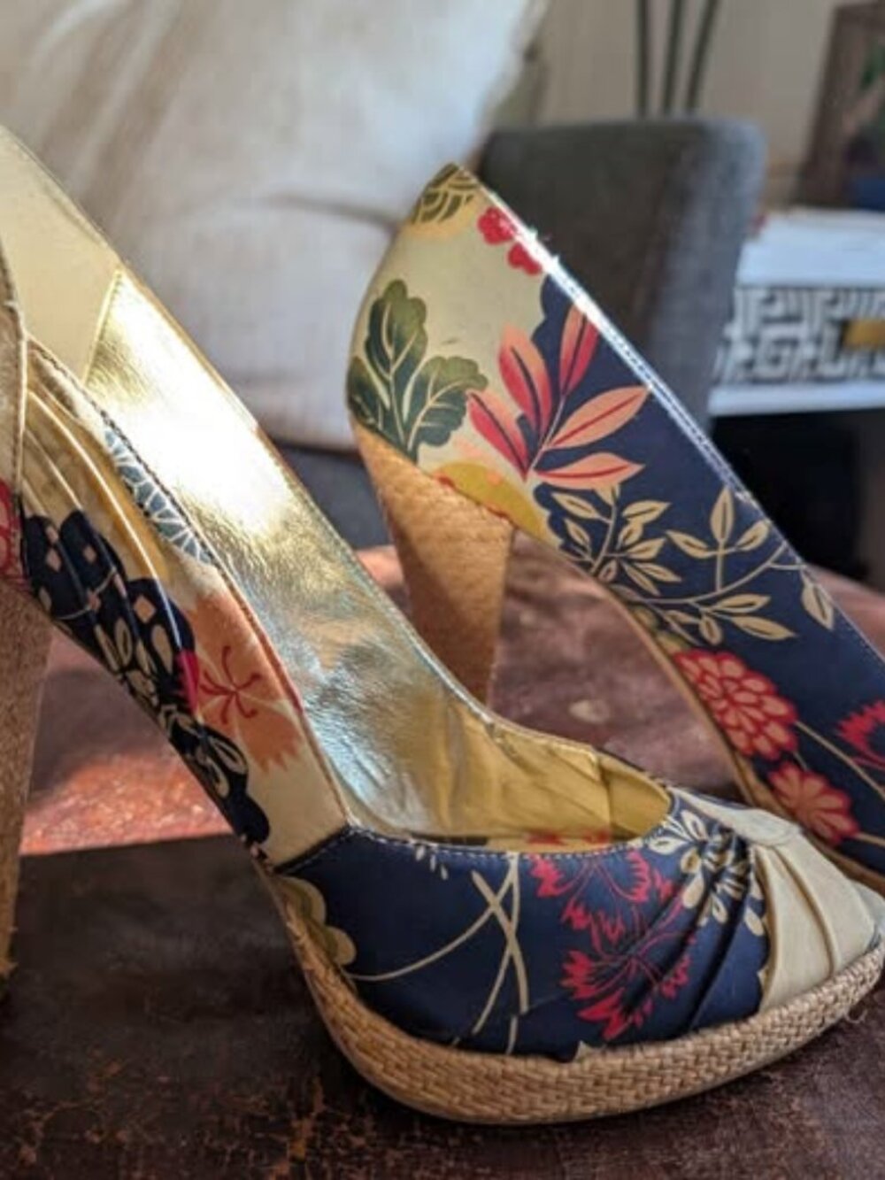 Vintage Floral Steve Madden Pumps - Women's Size 9